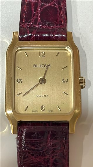 Bulova watch outlet quartz